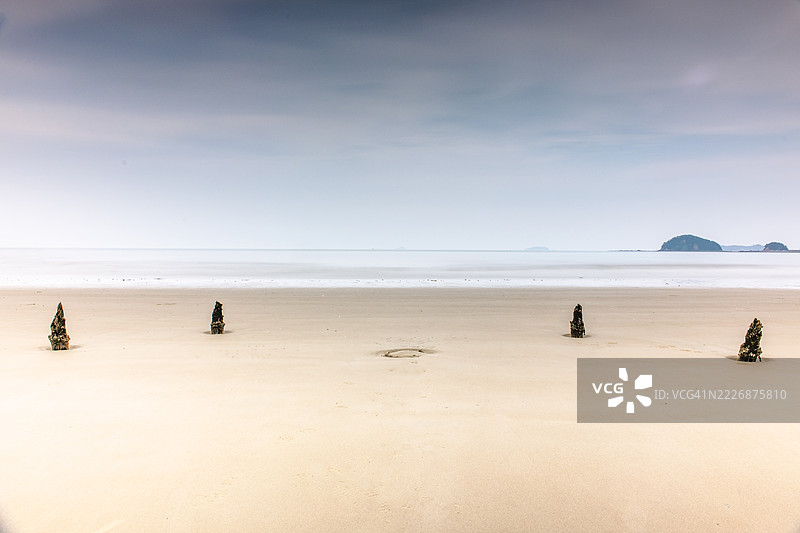 忠南泰安郡安眠岛海女沙滩废弃通知图片素材