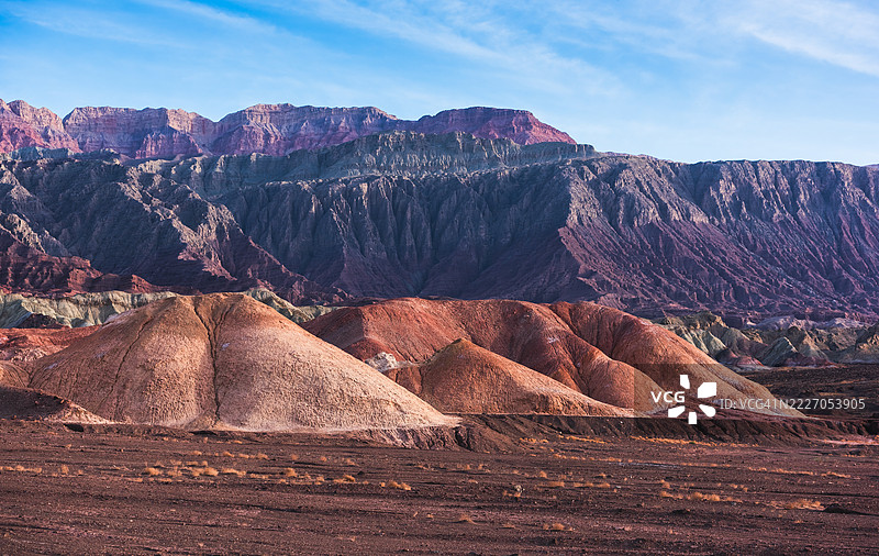 壮丽景观中的多彩岩石 formations图片素材