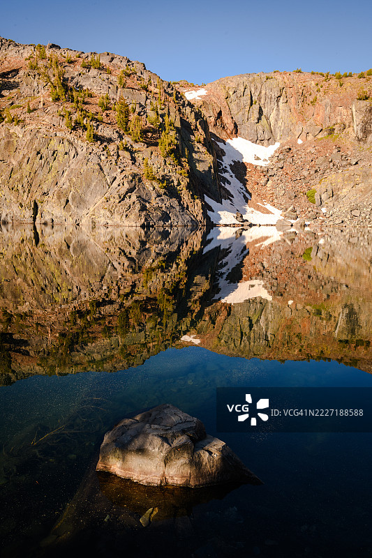 安塞尔·亚当斯荒野的红宝石湖图片素材