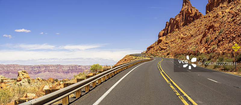 亚利桑那州89号风景公路上的羚羊通道景观图片素材