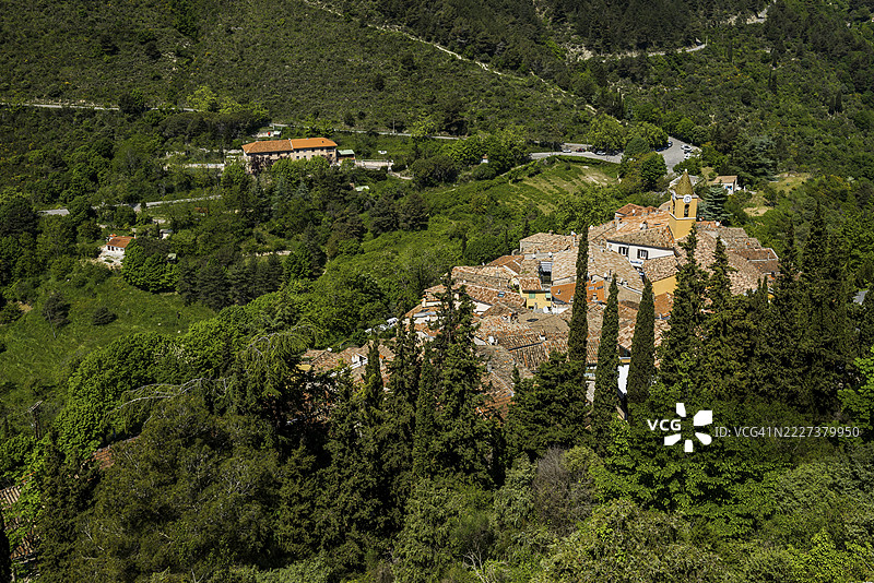 风景如画的山村俯瞰大海,圣阿涅斯,靠近芒通,蓝色海岸,阿尔卑斯-海岸,普罗旺斯-阿尔卑斯-蓝色海岸,法国南部,法国图片素材