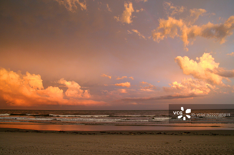 伊拉孔普里达岛的日落图片素材