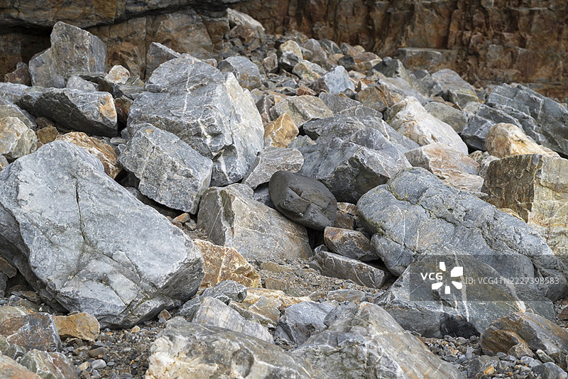 西班牙阿斯图里亚斯州波尔图伊塞洛海滩的岩石形成细节图片素材
