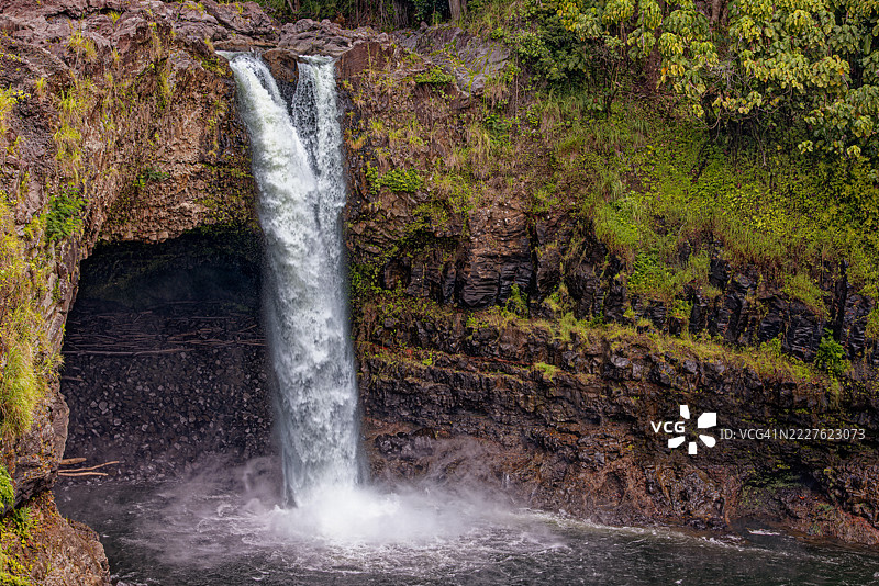 希洛的彩虹瀑布图片素材
