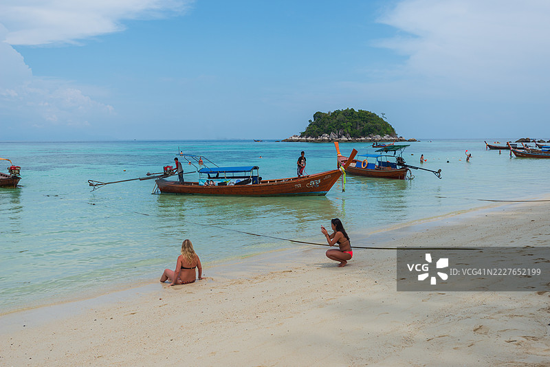 壮观的安达曼海滩景观，位于泰国沙敦省的可可岛，这是著名的海洋景点。图片素材