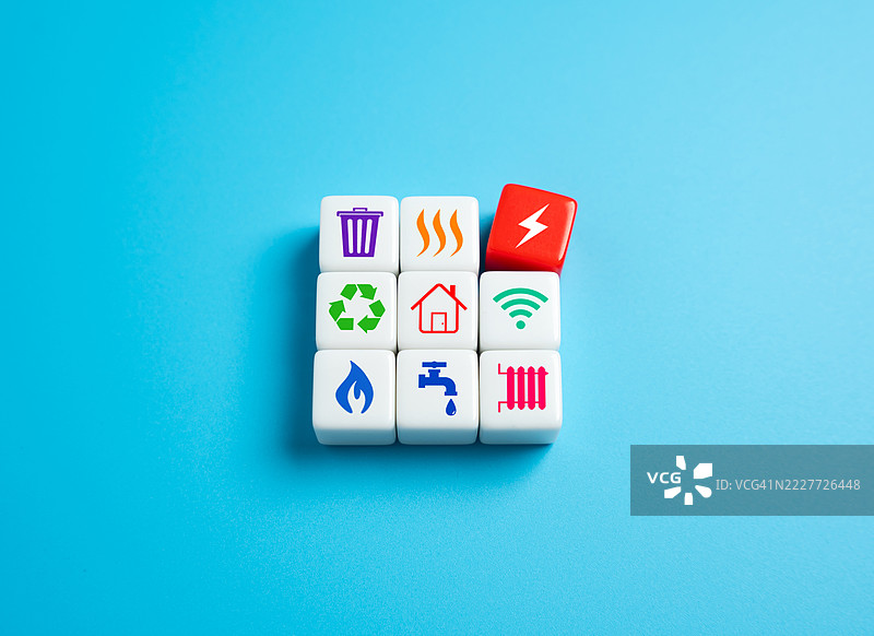 家庭服务中的停电导致严重干扰，电网过载，备份系统，紧急规划和能源韧性，乌克兰图片素材