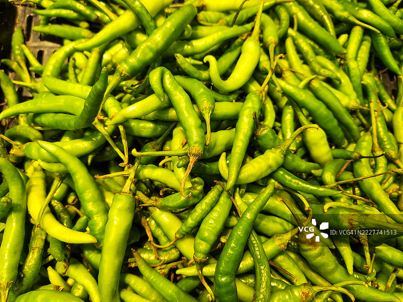 斯里兰卡市场上出售的绿色辣椒特写镜头图片素材