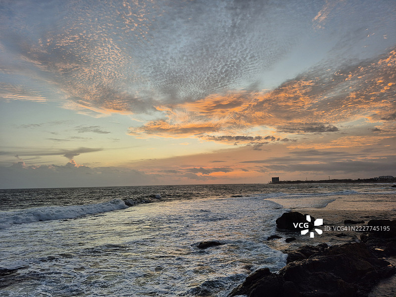 斯里兰卡南部加勒日落时分海洋与天空的美丽景色图片素材