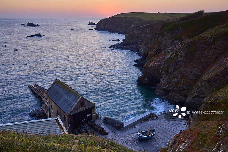英国康沃尔的蜥蜴角日落时分图片素材