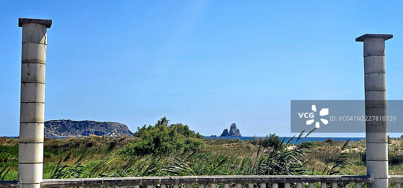 西班牙加泰罗尼亚的布拉瓦海岸埃斯塔尔蒂特图片素材