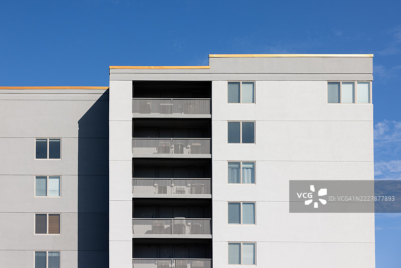 缅因州老橡树海滩的海滨公寓大楼图片素材