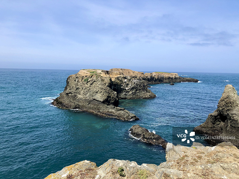 加利福尼亚州门多西诺北海岸的岩石海拱门图片素材