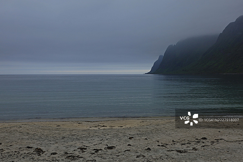 挪威海洋与天空的美丽景色图片素材