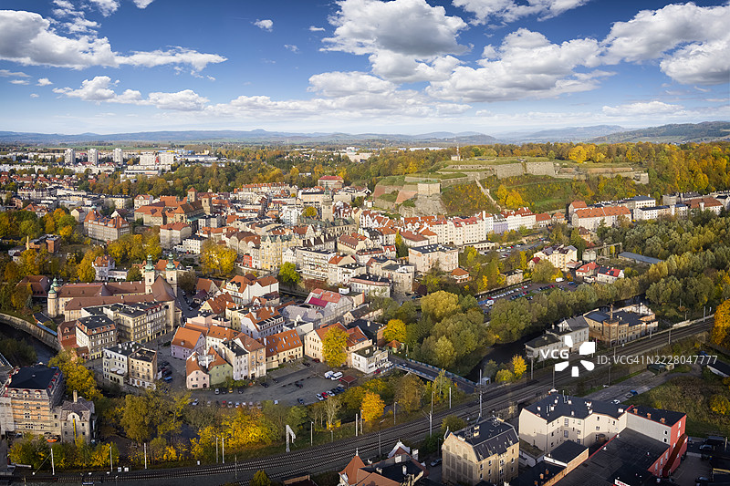 波兰的假期 - 十八世纪堡垒和克罗兹科市的鸟瞰图图片素材