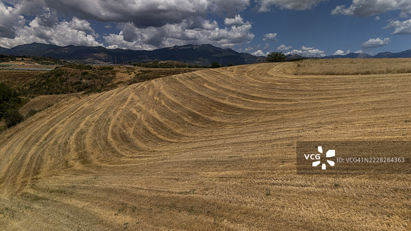 收获后的农田图片素材