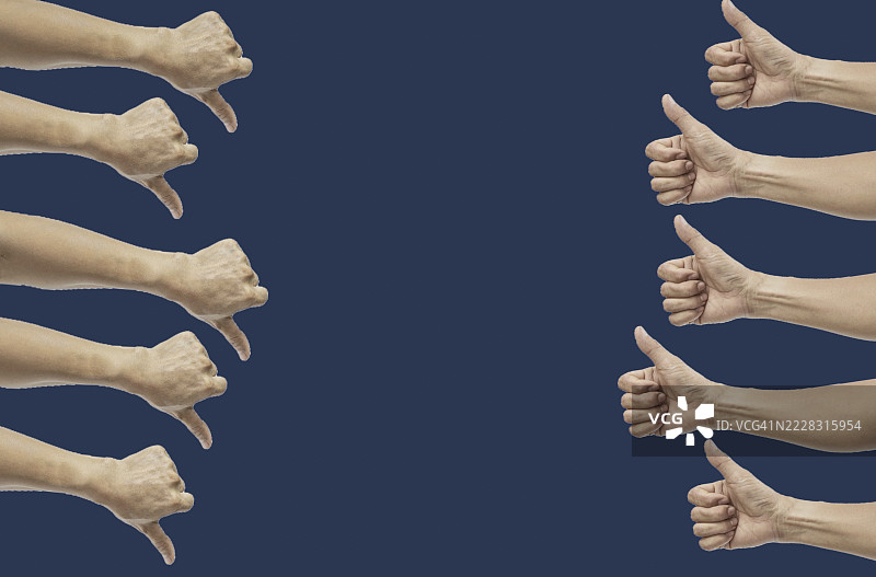 竖起大拇指或倒立大拇指图片素材