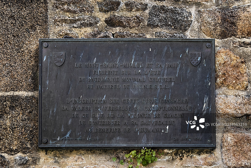 蒙圣米歇尔的联合国教科文组织牌匾图片素材
