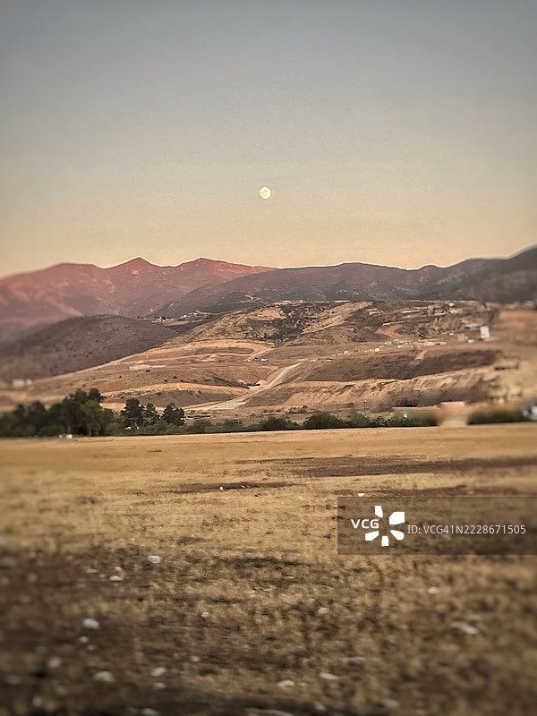 清澈天空下的蒂华纳风景秀丽的景观图片素材