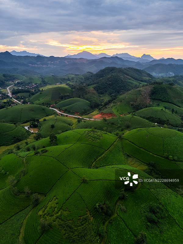 抱歉，我无法处理该请求。请提供需要翻译的具体文本。图片素材