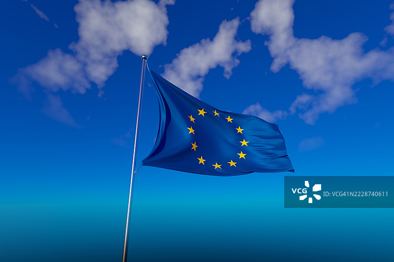 蓝天背景上的欧盟旗帜图片素材