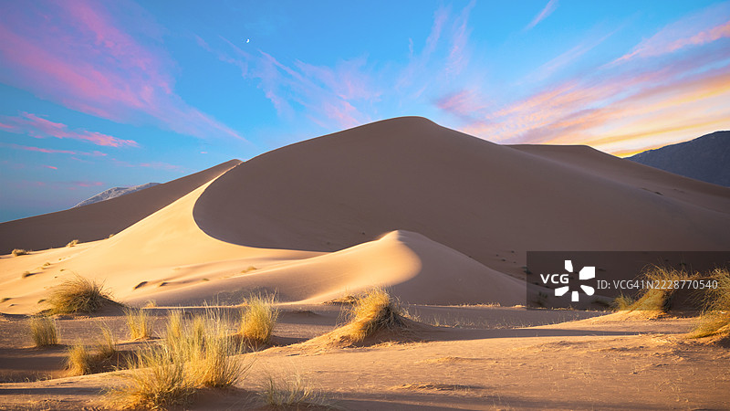 撒哈拉沙漠的日落图片素材