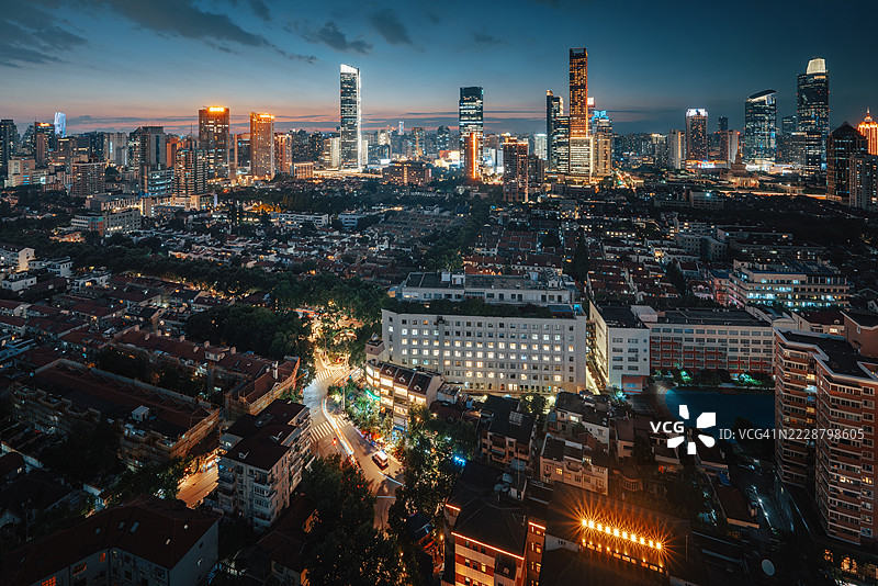 上海市中心的夜景图片素材