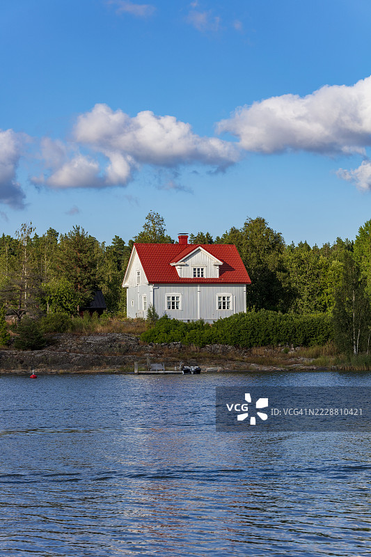 红顶白屋，海景迷人，岛屿风光图片素材