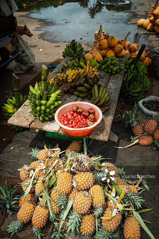 尼甘布市场的热带水果图片素材
