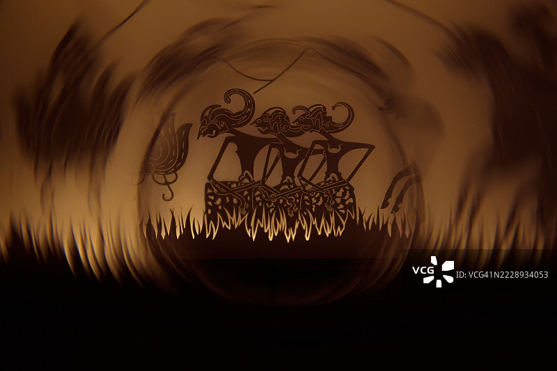 扭曲的皮影戏图片素材