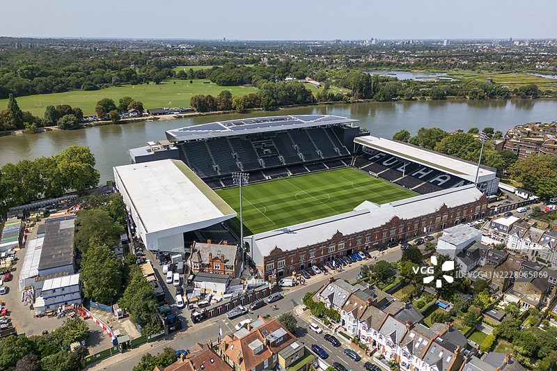 克雷文小屋，富勒姆足球俱乐部的历史主场。图片素材