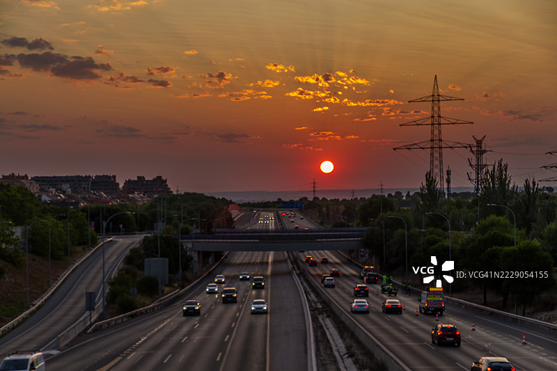 M40环路上的热浪黎明图片素材
