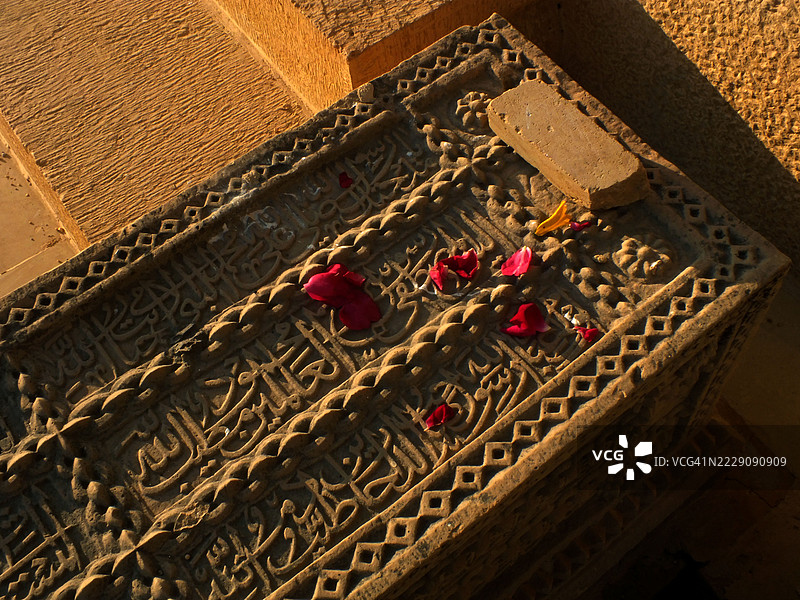 Makli的墓葬建筑细节和外观图片素材
