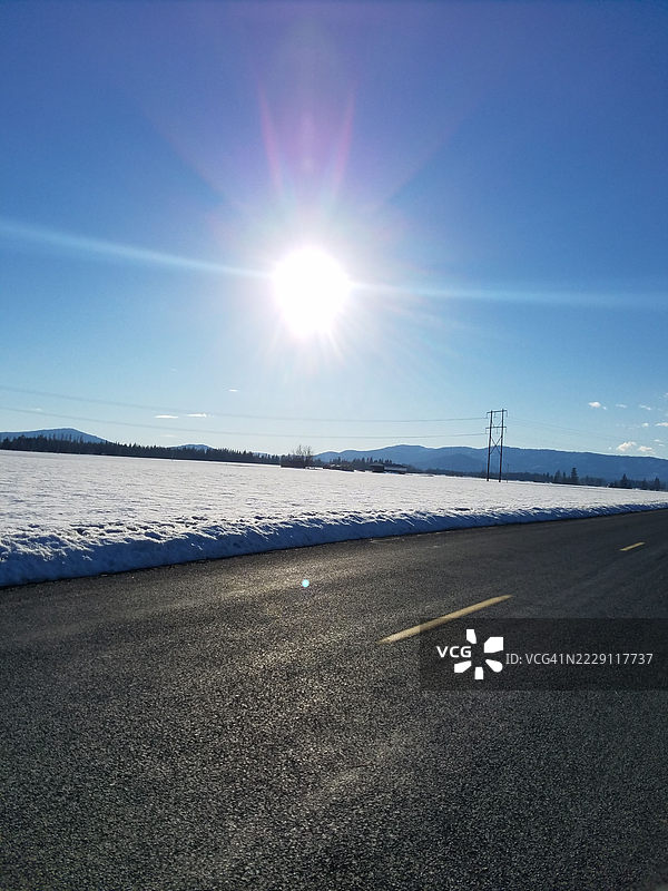明亮阳光下的海景，华盛顿州斯波坎，美国图片素材