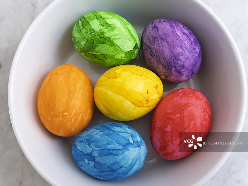 复活节的彩色鸡蛋图片素材