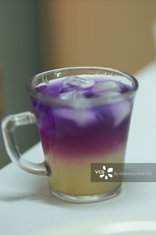 蜂蜜柠檬蝶豆花图片素材