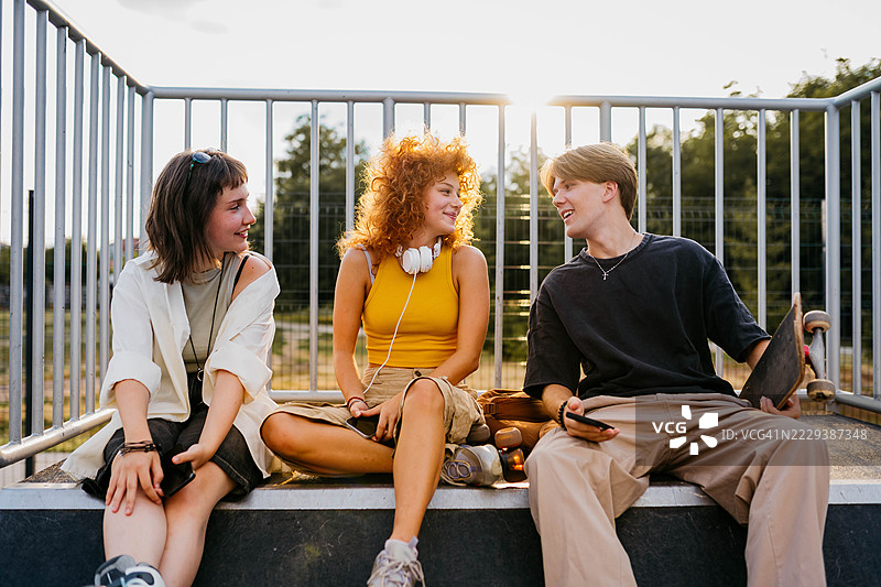 滑板公园的派对图片素材