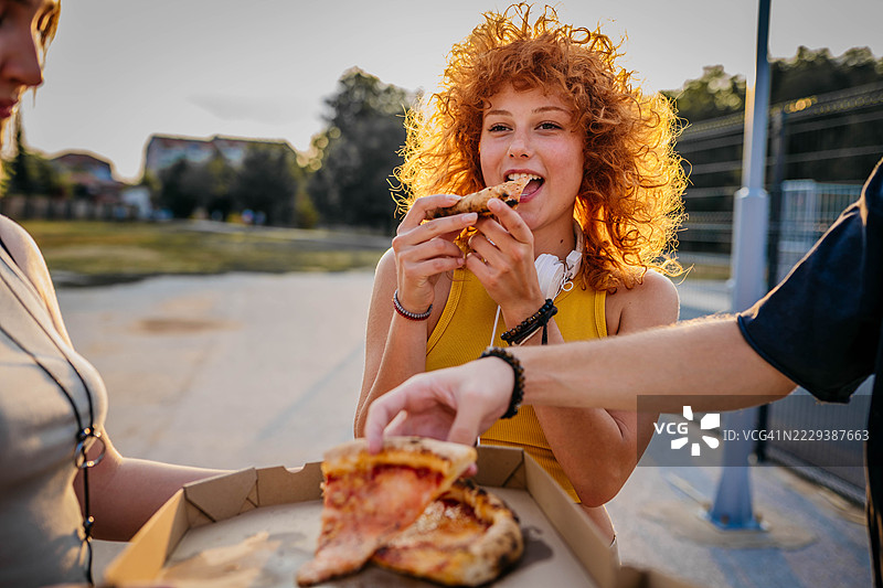 让我来尝一口图片素材