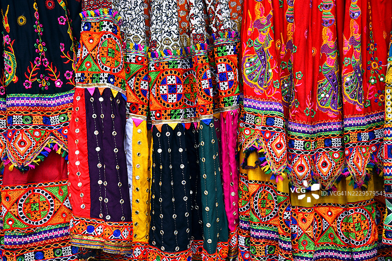 纳瓦拉特里 - 传统的古吉拉特服饰，手工制作的织物艺术背景图片素材