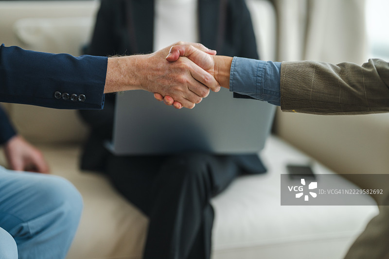 我们将成为如此强大的力量图片素材