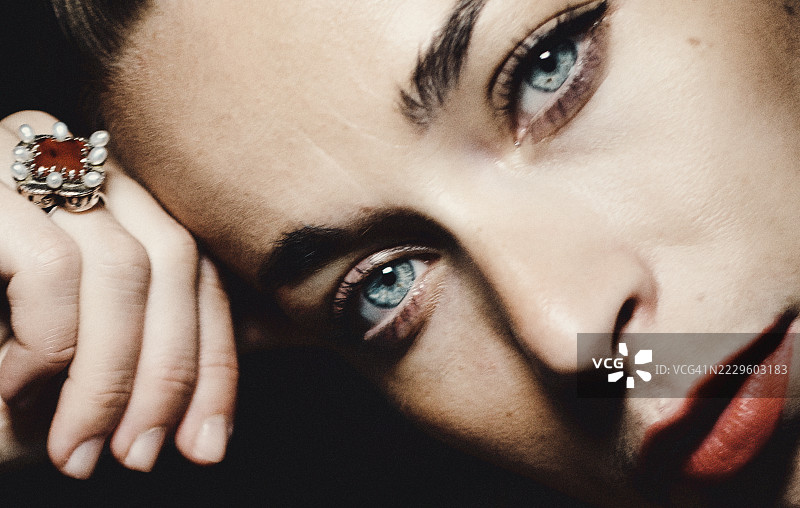 午夜前的最后一瞥。图片素材