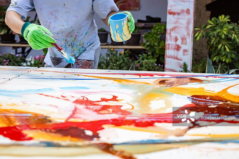 表现力丰富的抽象画图片素材