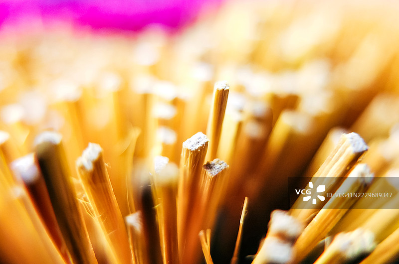 在阳光下发光的竹子棒抽象背景图片素材