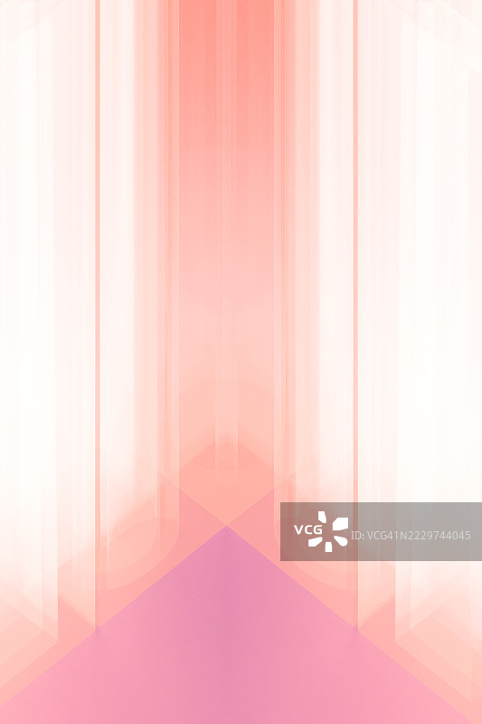 抽象的粉色和浅色渐变设计，带有半透明的几何形状图片素材