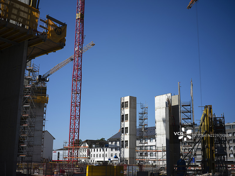 比尔校园的施工现场，靠近火车站图片素材
