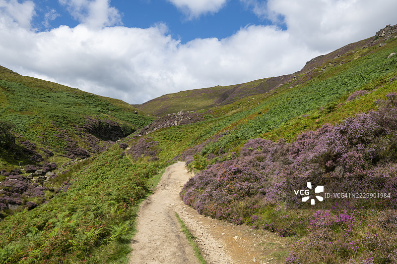 位于峰区的伊代尔附近的格林兹布鲁克峡谷图片素材