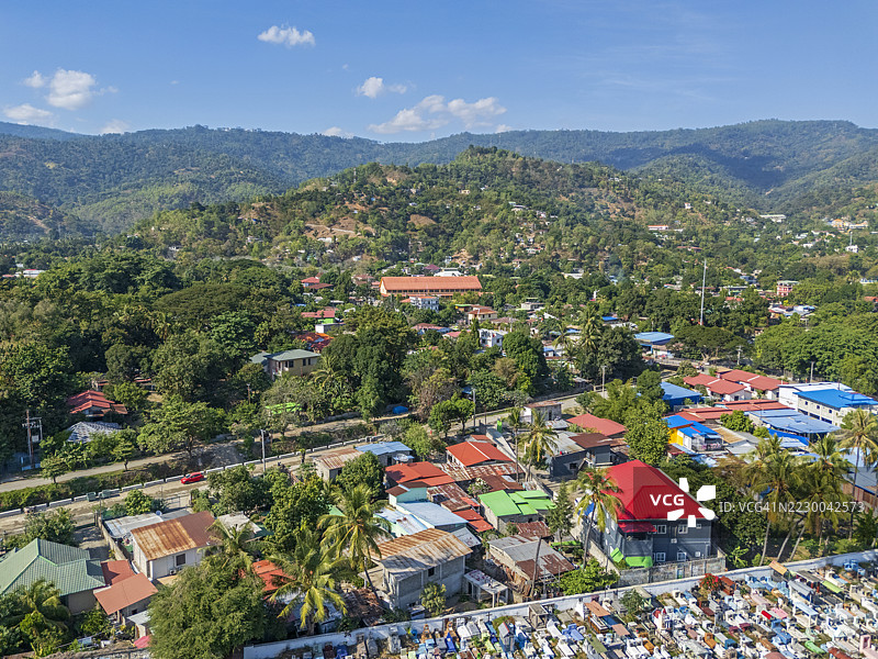 东帝汶帝力的山脉与城市房屋的航拍图图片素材