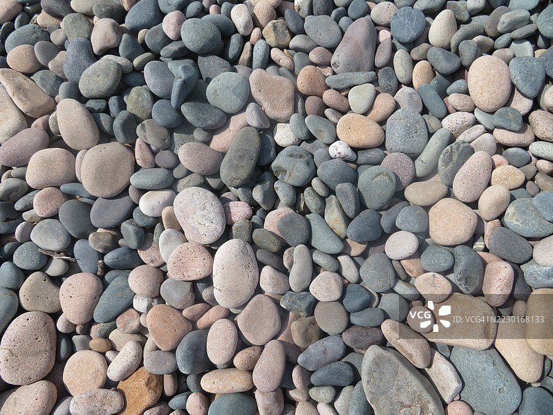 海滩上的卵石图片素材