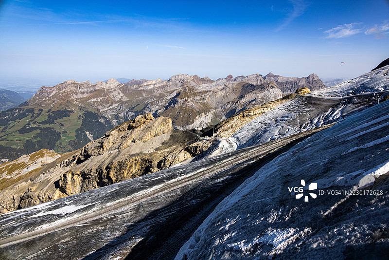 瑞士恩根贝格蒂特利斯山的瑞士阿尔卑斯山美景图片素材