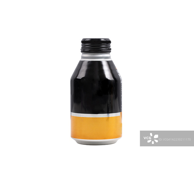 一罐黑色和黄色的汽水放在白色背景上图片素材