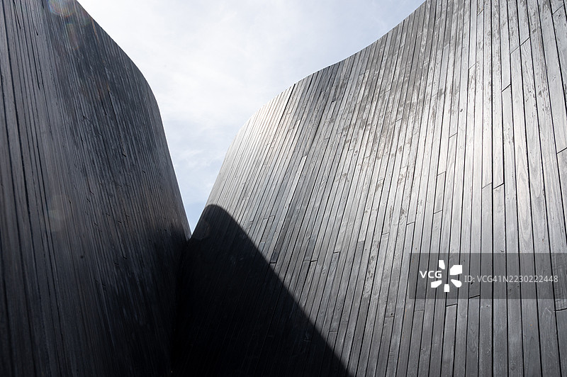 深色木板背景图片素材